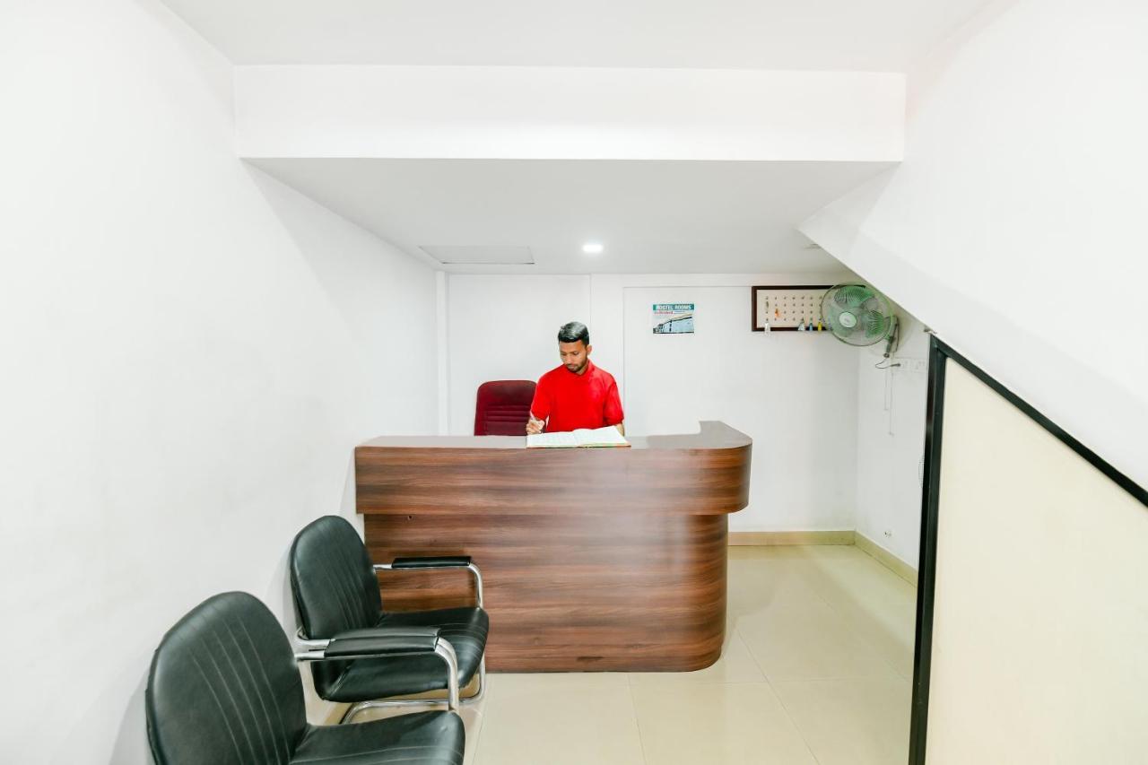 Spot On 39480 Vattekad Tourist Home 카카나드 외부 사진