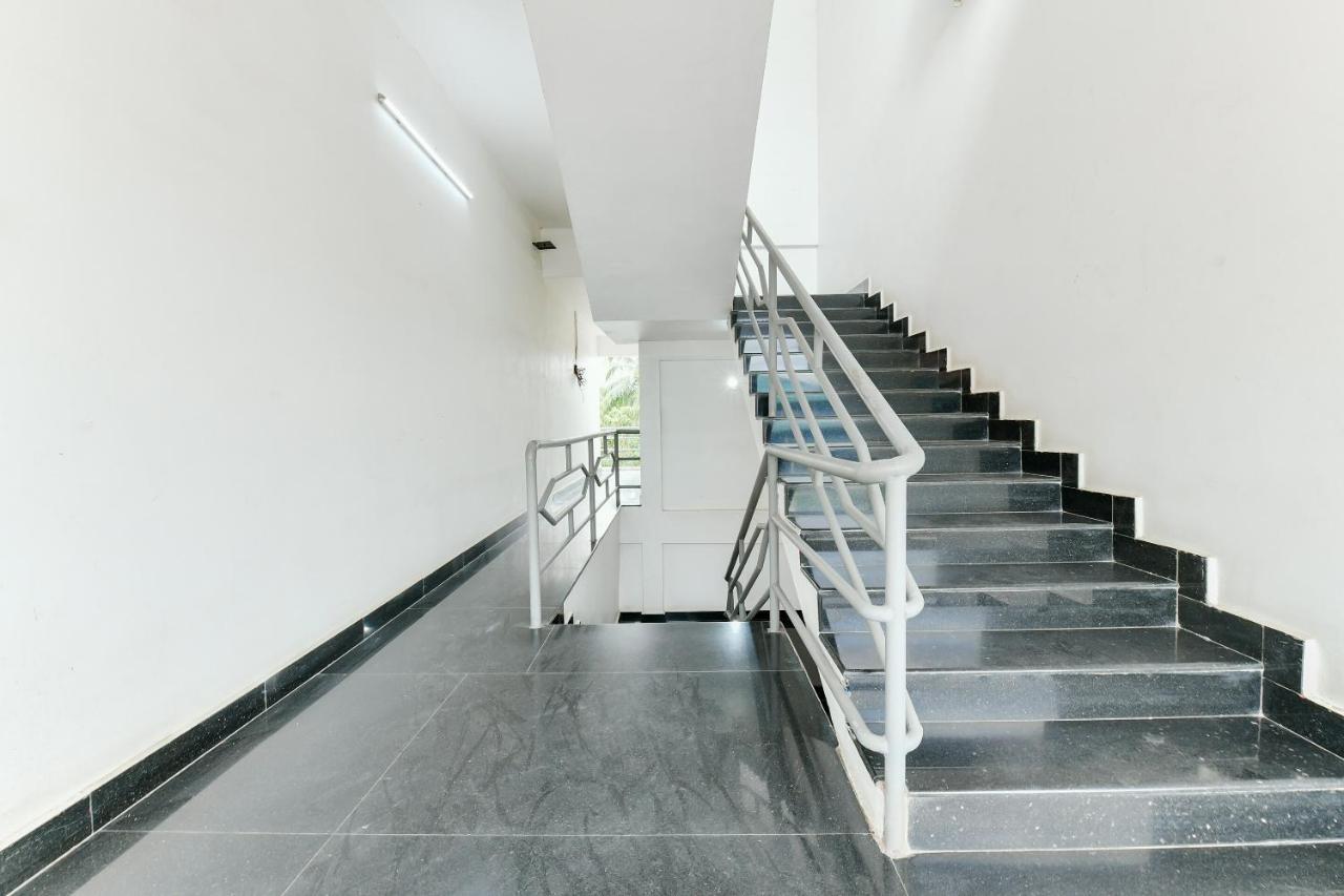 Spot On 39480 Vattekad Tourist Home 카카나드 외부 사진